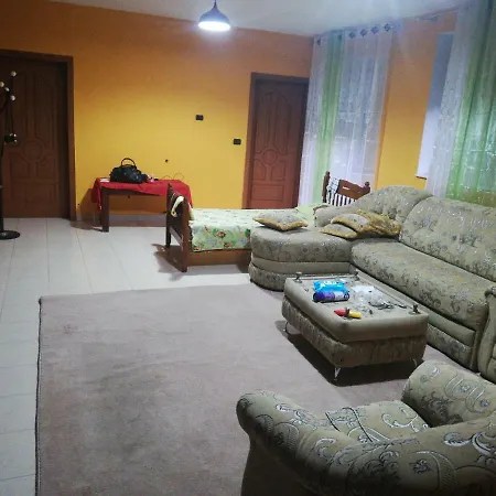 מלון Albania 4*
